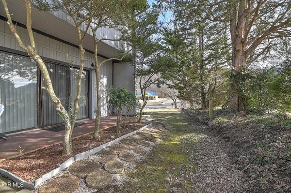 $199,900 | 2420 Volunteer Parkway, Unit 1A, Bristol, TN 37620