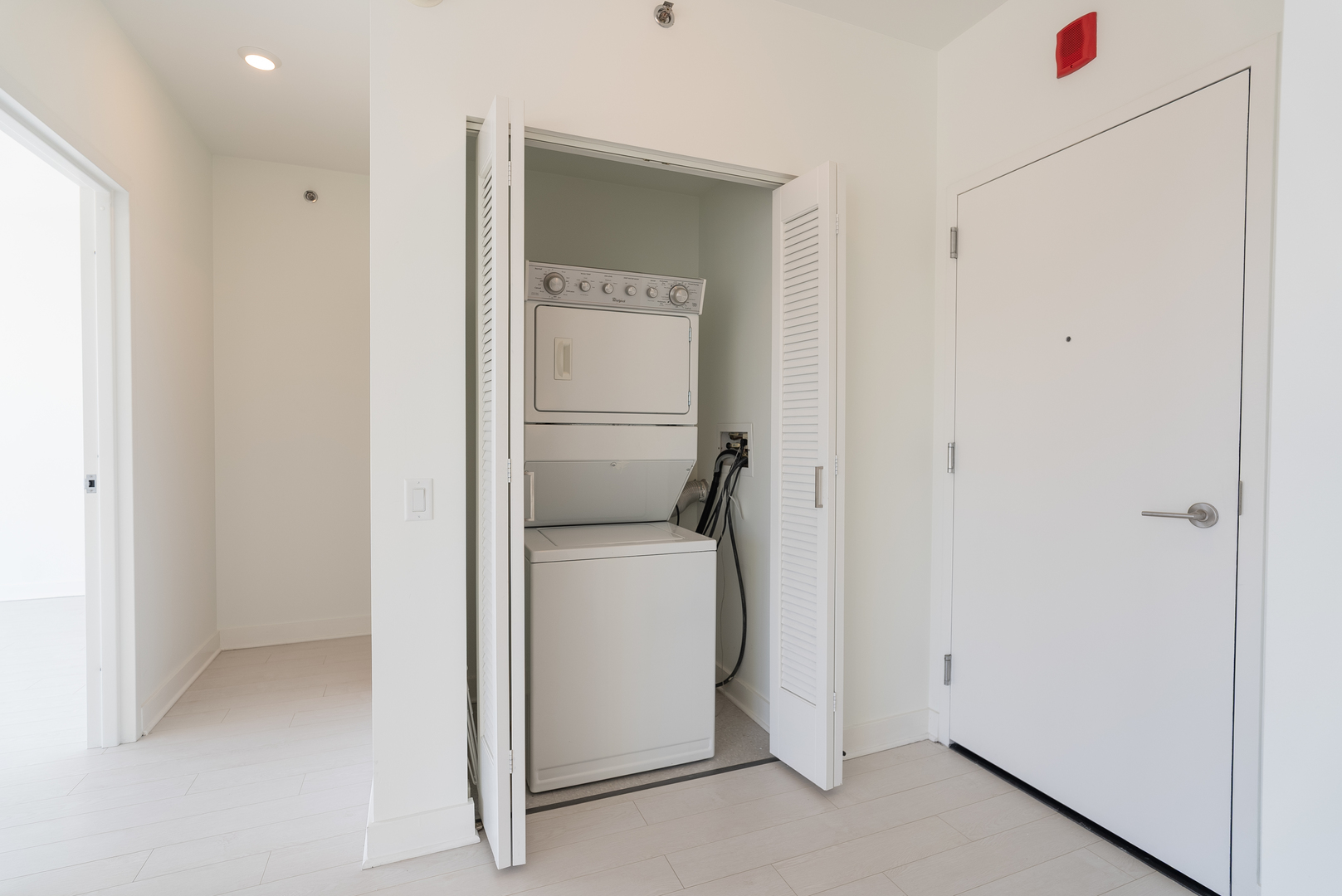 1035 West Van Buren Street, Unit 1900 Chicago, IL 60607 - Photo 10 of 12 a utility room with dryer and washer