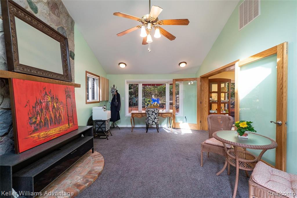 2360 West Square Lake Road Troy, MI 48098 - Photo 5 of 45