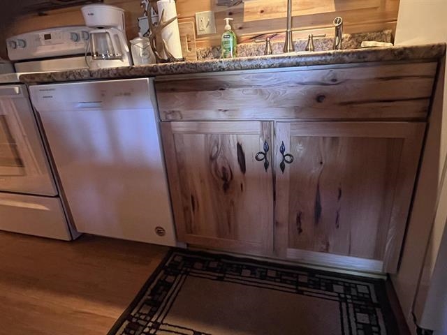 1371 East Springwood Lake Road Harrison, MI 48625 - Photo 7 of 51