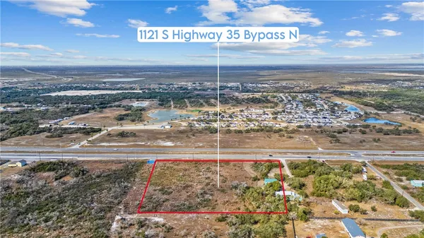 $249,000 | 1121 South Highway 35, Aransas Pass, TX 78336