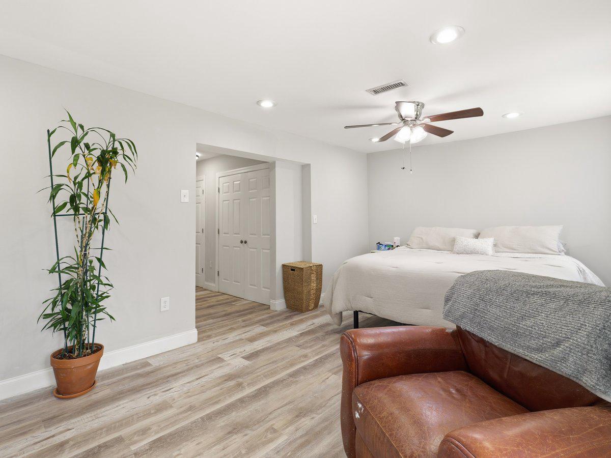 16808 Tammany Manor Road Williamsport, MD 21795 - Photo 20 of 41 Master bedroom