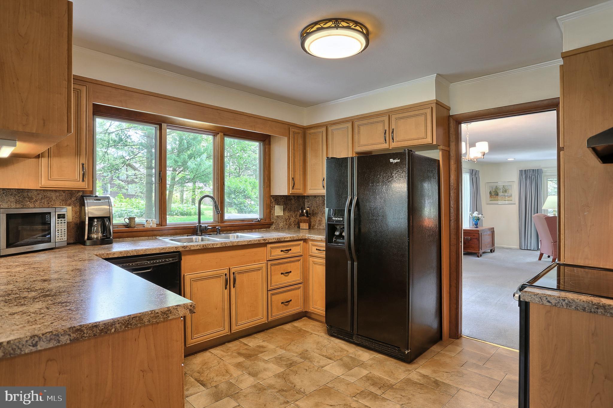 2 Pennwood Road Lebanon, PA 17042 - Photo 9 of 44 Attractively updated kitchen