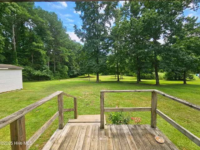 $147,000 | 5589 Burgaw Highway, Maple Hill, NC 28454