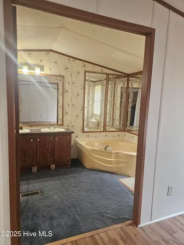 $147,000 | 5589 Burgaw Highway, Maple Hill, NC 28454