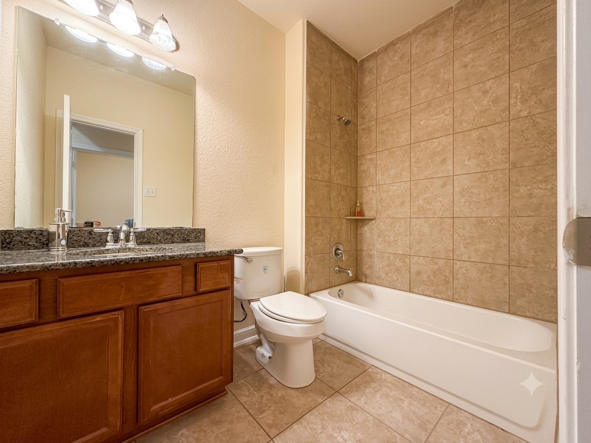 2818 Krenek Court Rosenberg, TX 77471 - Photo 17 of 21 Bathroom #3