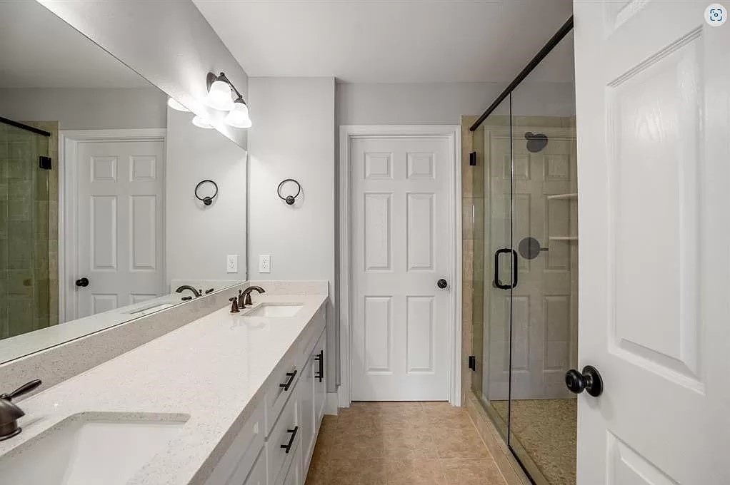 9815 Bamboo Road, Unit B Houston, TX 77041 - Photo 6 of 13