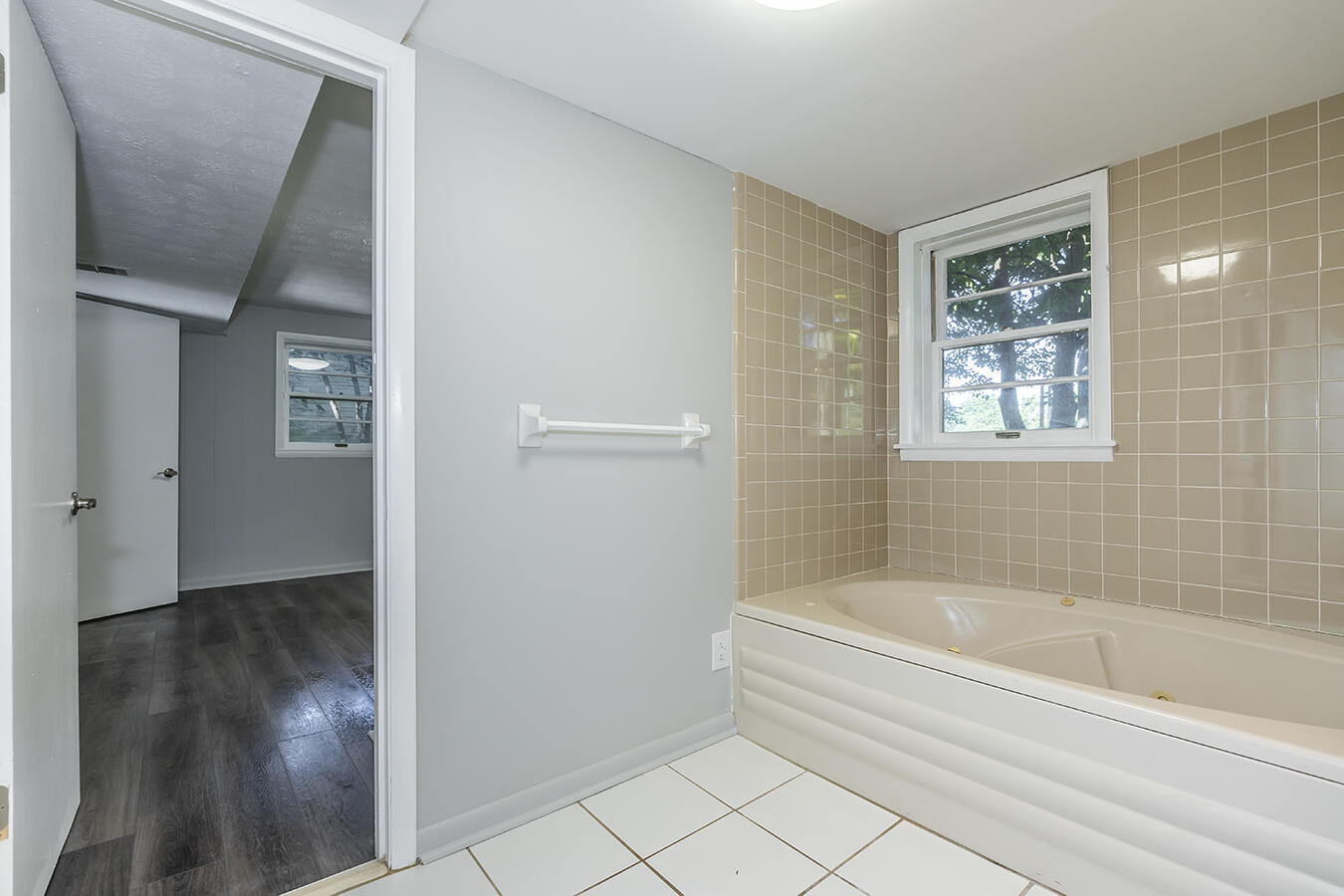 1890 Parkers Mill Road Lexington, KY 40504 - Photo 28 of 37 1890parkers28 copy