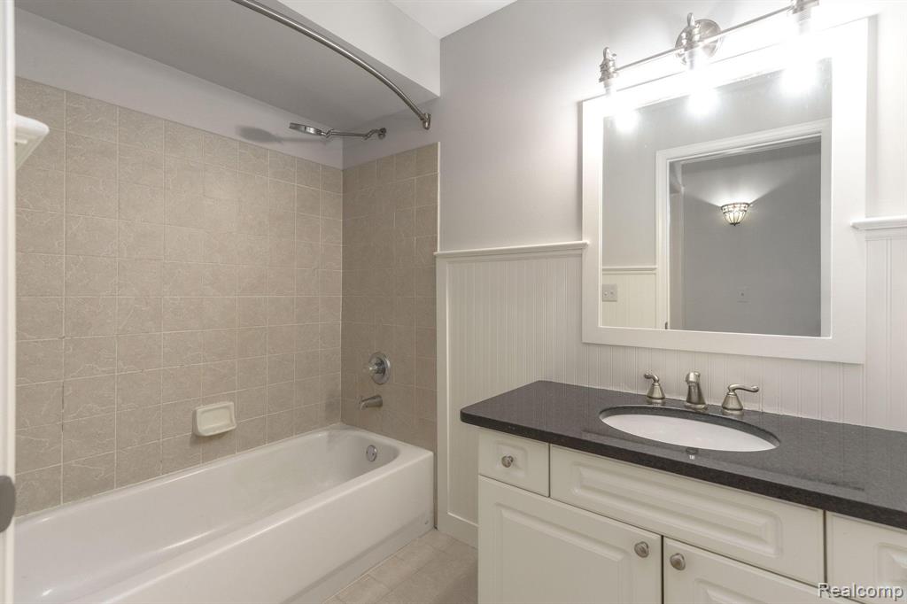 3586 Tremonte Circle Rochester, MI 48306 - Photo 22 of 28