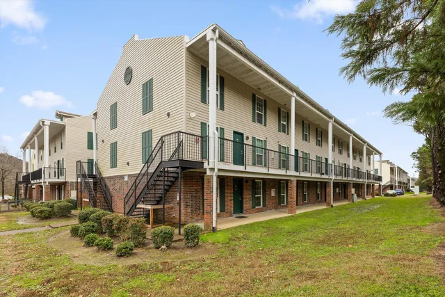$177,000 | 900 Mountain Creek Road, Unit 162, Chattanooga, TN 37405