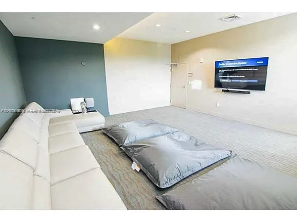 $6,400 | 600 Northeast 27th Street, Unit 2001, Miami, FL 33137