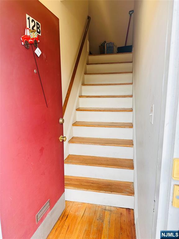 241 West Passaic Street, Unit 12B Rochelle Park, NJ 07662 - Photo 3 of 6 a view of entryway
