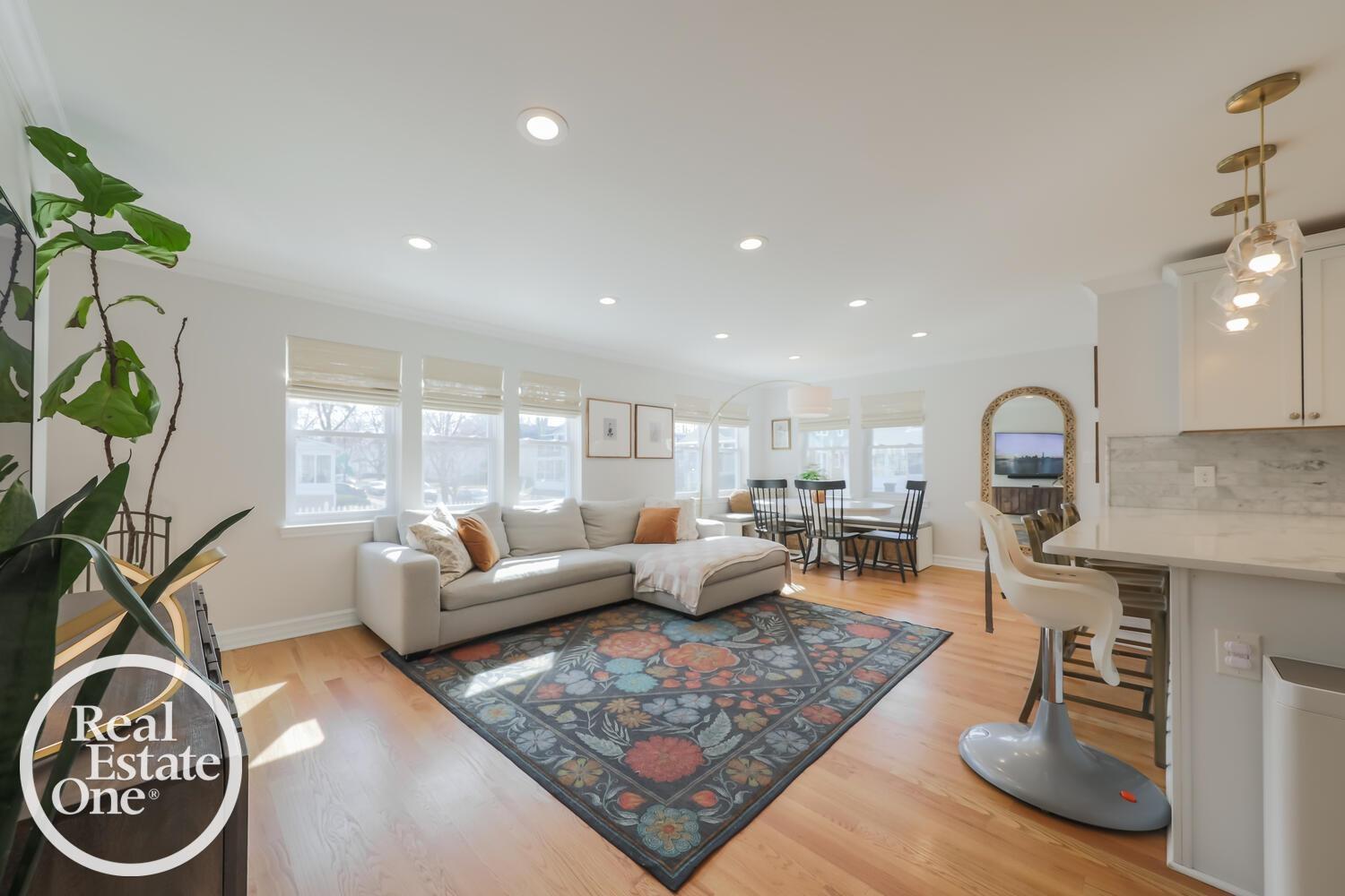 122 Muir Road Grosse Pointe Farms, MI 48236 - Photo 6 of 28