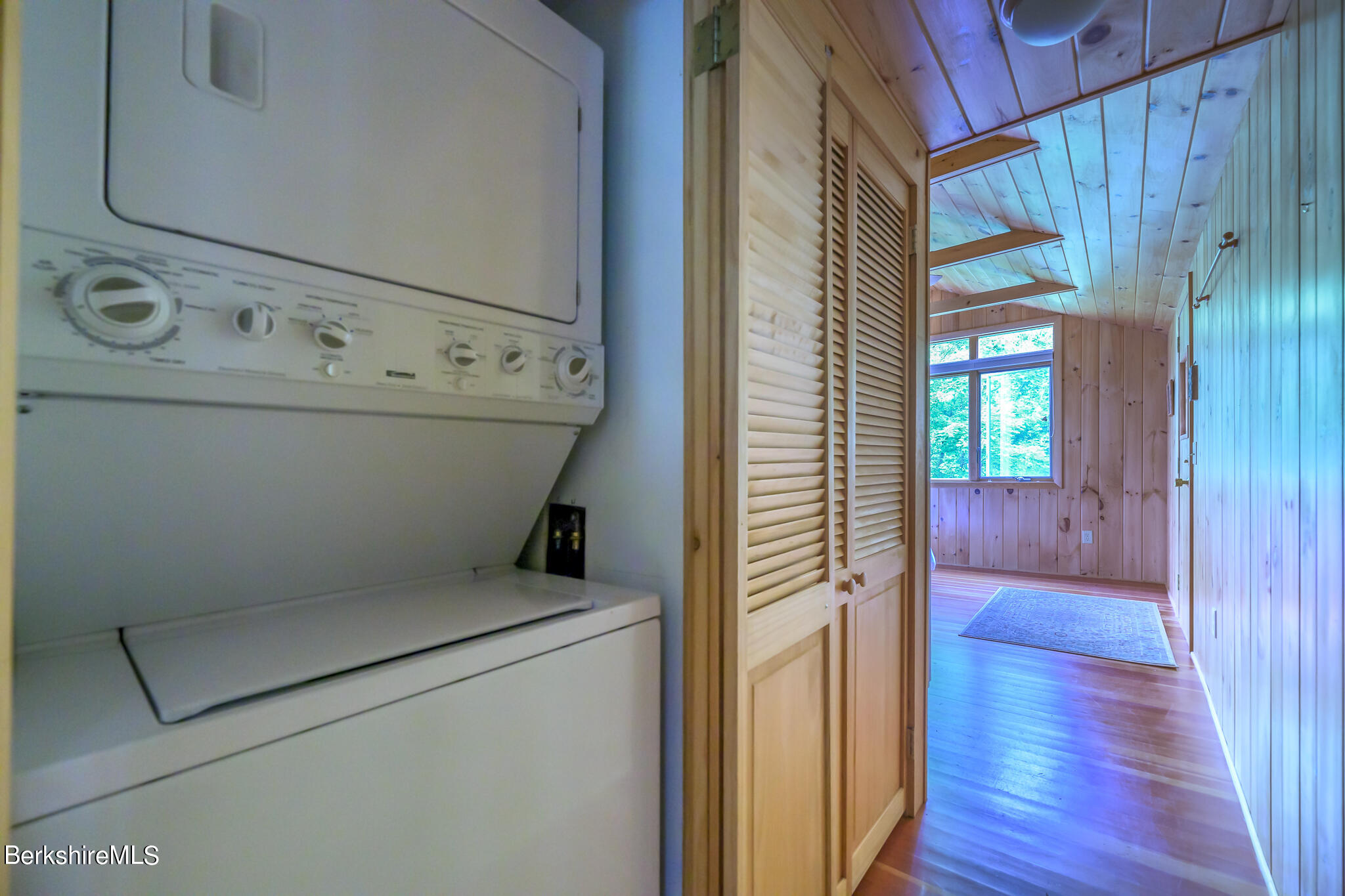 3 Mahkeenac Heights Road Stockbridge, MA 01262 - Photo 17 of 33 Main Suite-Laundry