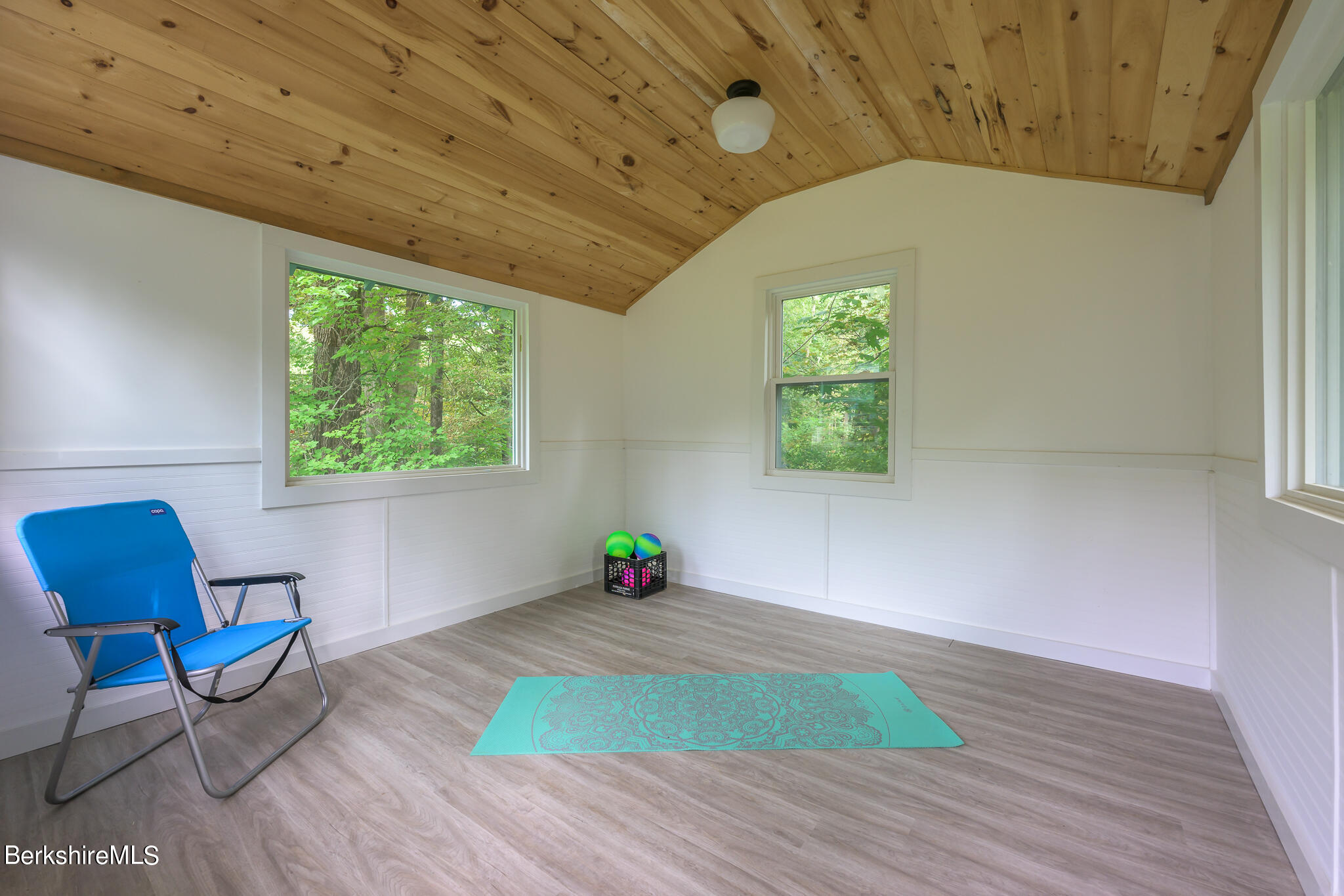3 Mahkeenac Heights Road Stockbridge, MA 01262 - Photo 27 of 33 Studio Interior