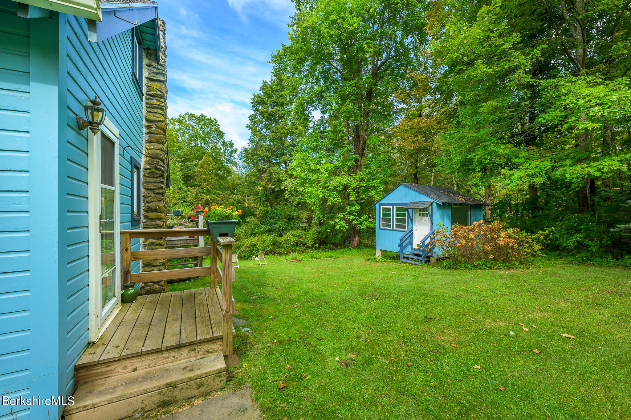 3 Mahkeenac Heights Road Stockbridge, MA 01262 - Photo 4 of 33 Main 4