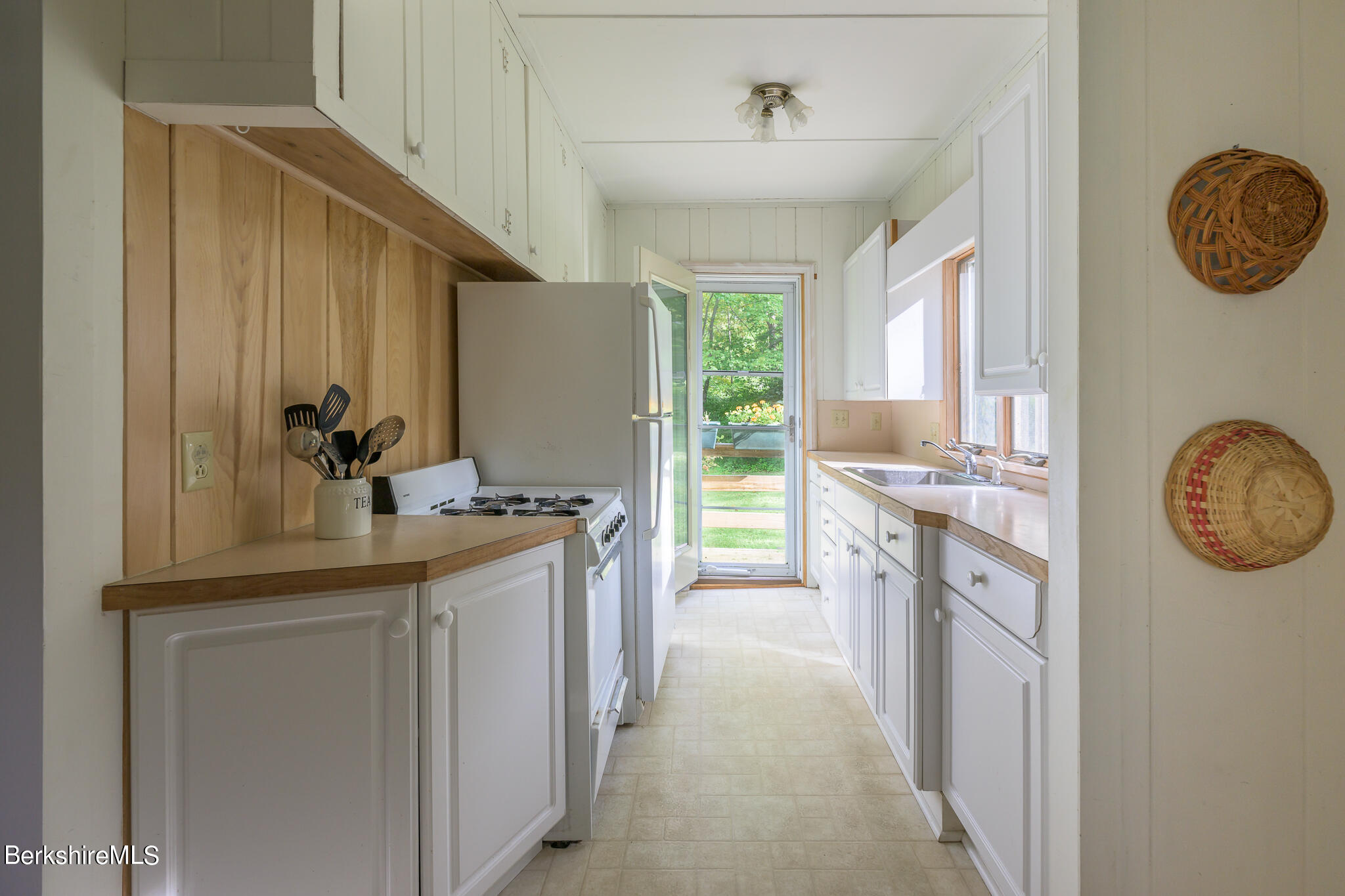 3 Mahkeenac Heights Road Stockbridge, MA 01262 - Photo 5 of 33 Kitchen Entrance