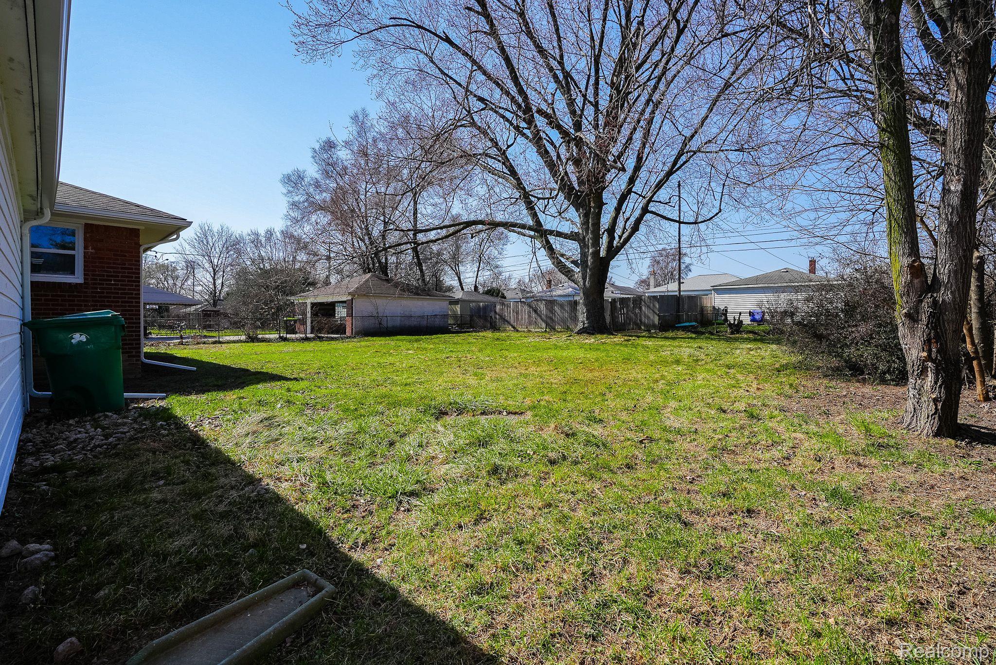 23781 Roxana Avenue Eastpointe, MI 48021 - Photo 59 of 61 Gallery Image 59