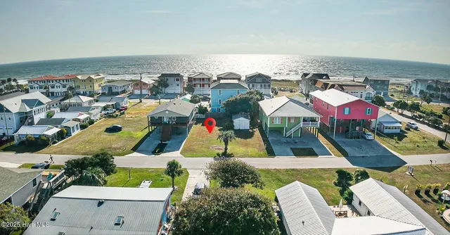 $625,000 | 629 South 3rd Avenue, Kure Beach, NC 28449