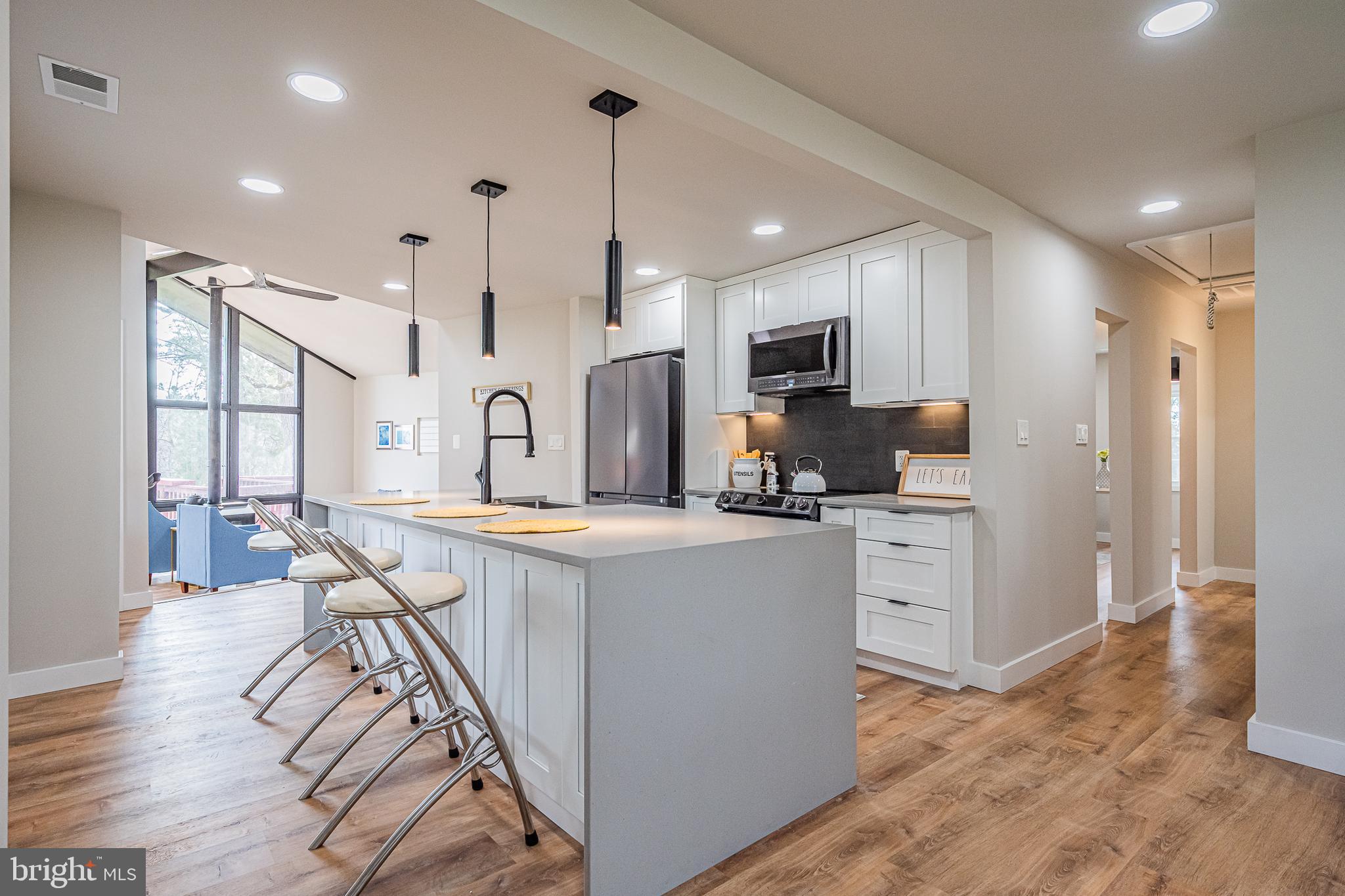 12115 Falls Road Potomac, MD 20854 - Photo 27 of 75 Gallery Image 27