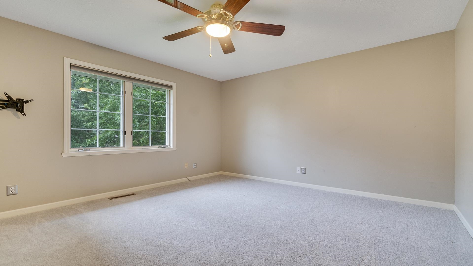6779 Sentinel Road Rockford, IL 61107 - Photo 38 of 51 Gallery Image 38