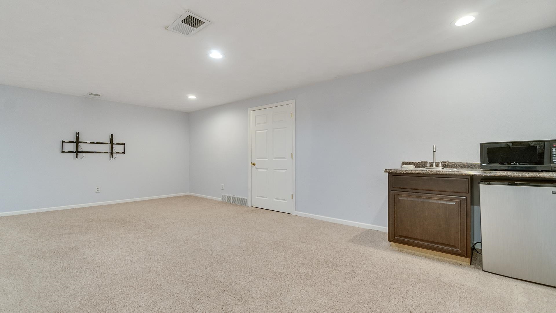 6779 Sentinel Road Rockford, IL 61107 - Photo 45 of 51 Gallery Image 45