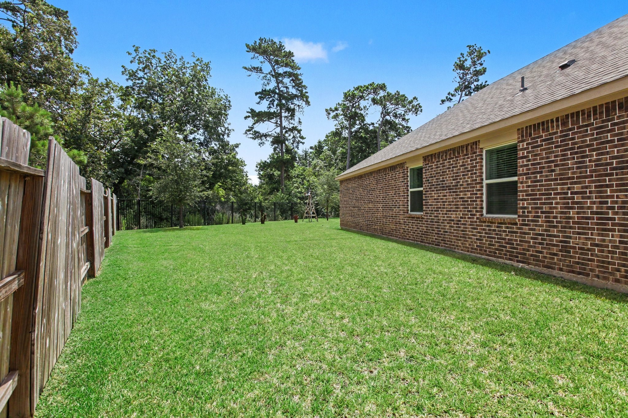 728 Fallen Hemlock Court Conroe, TX 77304 - Photo 26 of 29