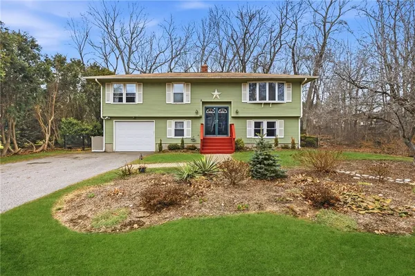 $570,000 | 48 Roger Williams Drive, Johnston, RI 02919