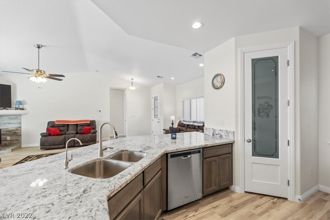 1601 South Blagg Road Pahrump, NV 89048 - Photo 27 of 50 Gallery Image 27