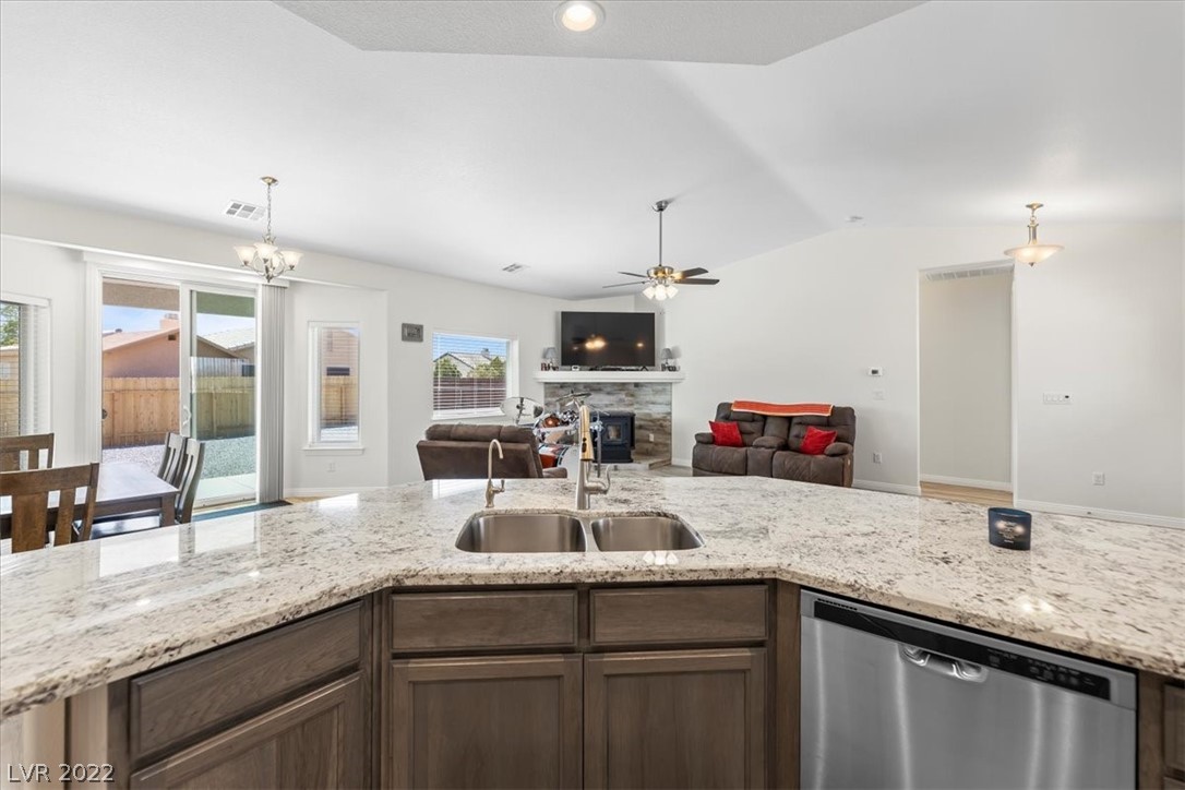 1601 South Blagg Road Pahrump, NV 89048 - Photo 10 of 50 Gallery Image 10