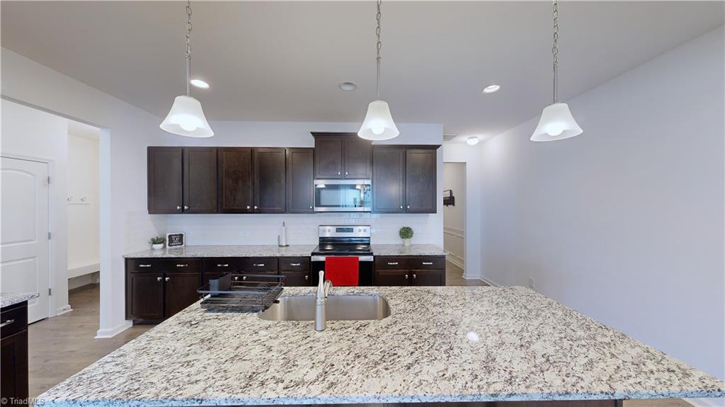 3514 Gardner Parson Point High Point, NC 27260 - Photo 5 of 50 Gallery Image 5