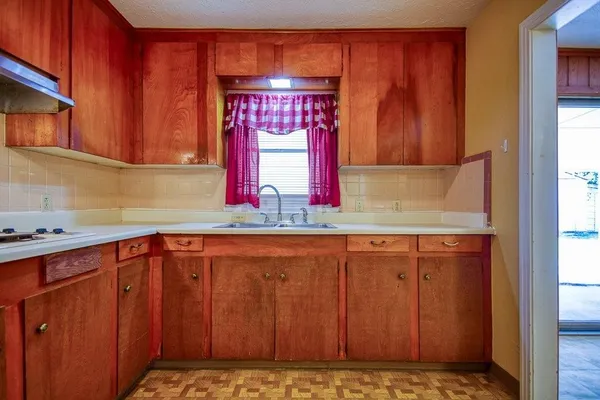 $165,000 | 714 Reynolds Avenue, Taft, TX 78390