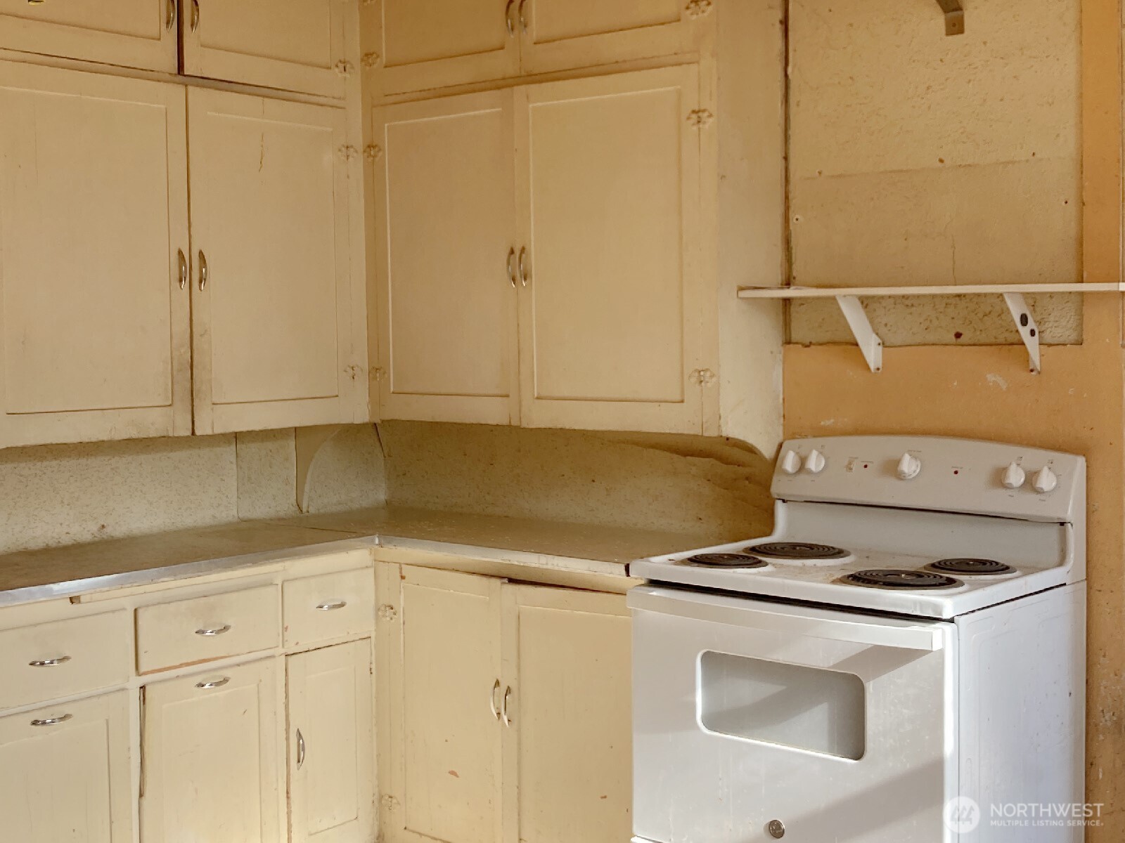 611 North Front Street Dayton, WA 99328 - Photo 30 of 32 a utility room with dryer and washer