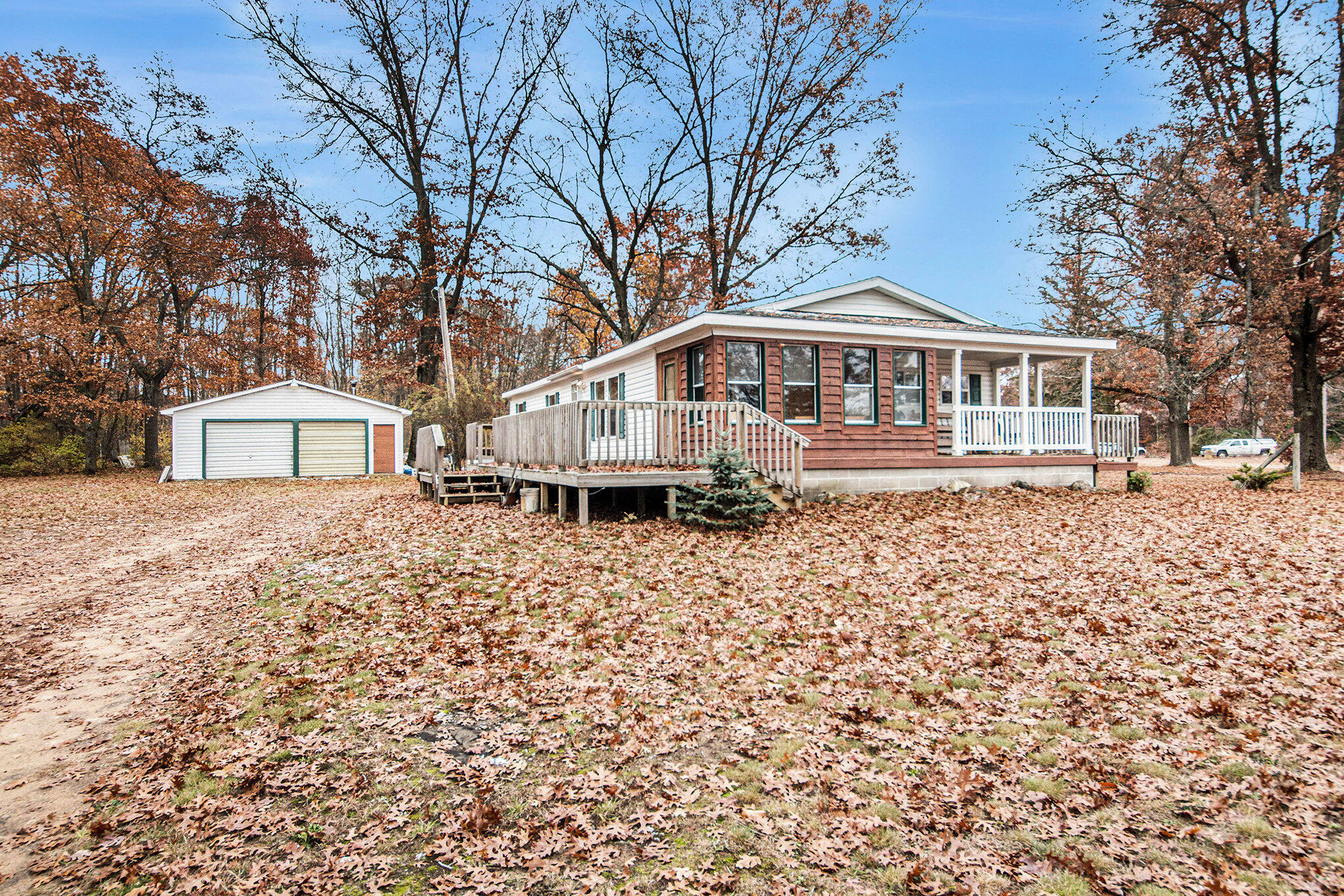 3260 West Ridge Street White Cloud, MI 49349 - Photo 1 of 17 002_file_1