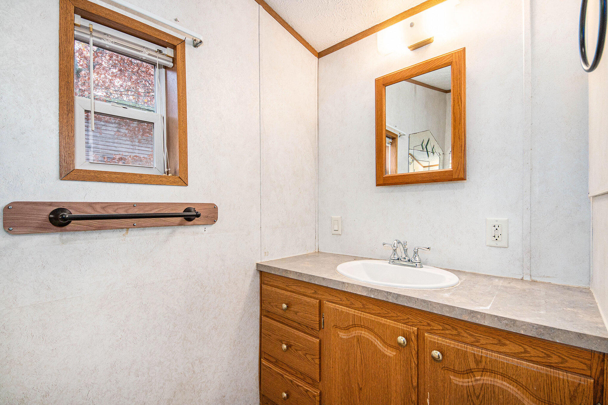 3260 West Ridge Street White Cloud, MI 49349 - Photo 12 of 17 011_file_392