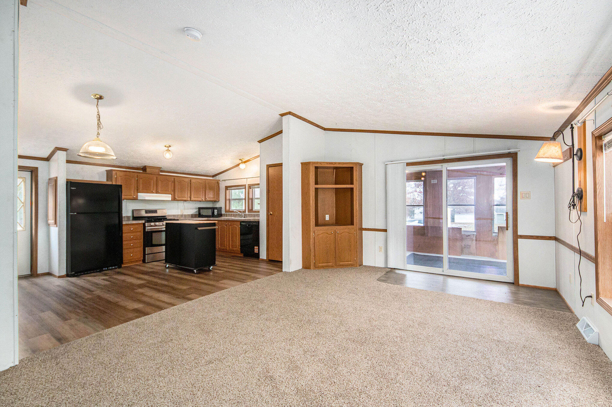 3260 West Ridge Street White Cloud, MI 49349 - Photo 3 of 17 004_file_542