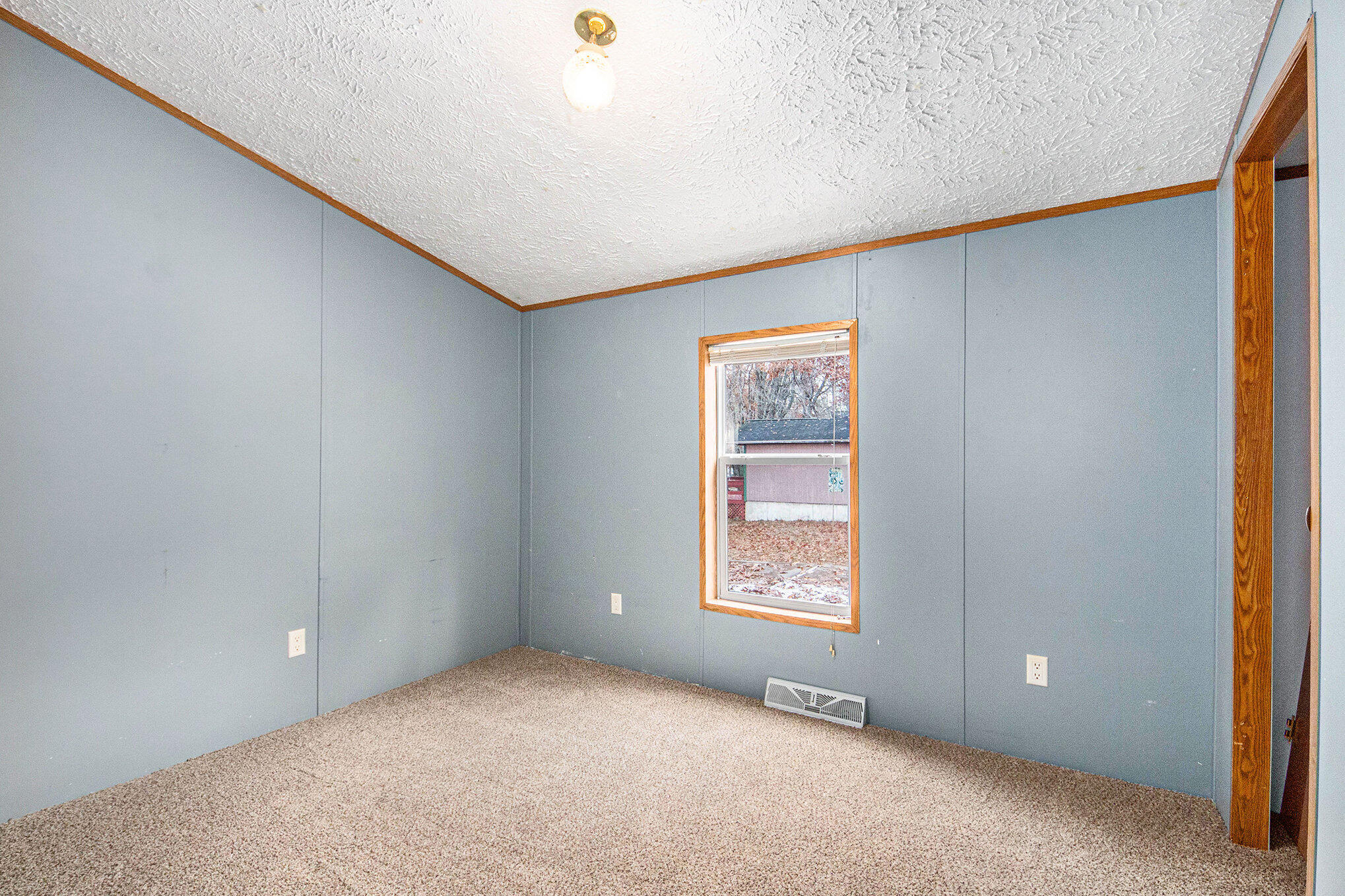 3260 West Ridge Street White Cloud, MI 49349 - Photo 10 of 17 013_file_164