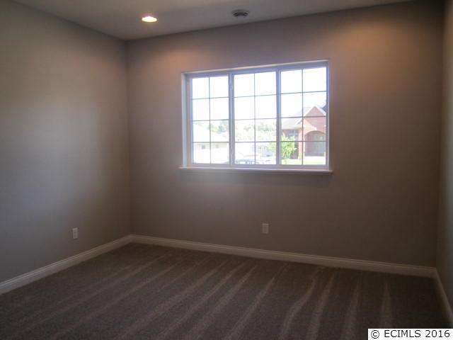 6105 Amber Ridge Drive Dubuque, IA 52002 - Photo 15 of 20 Gallery Image 15