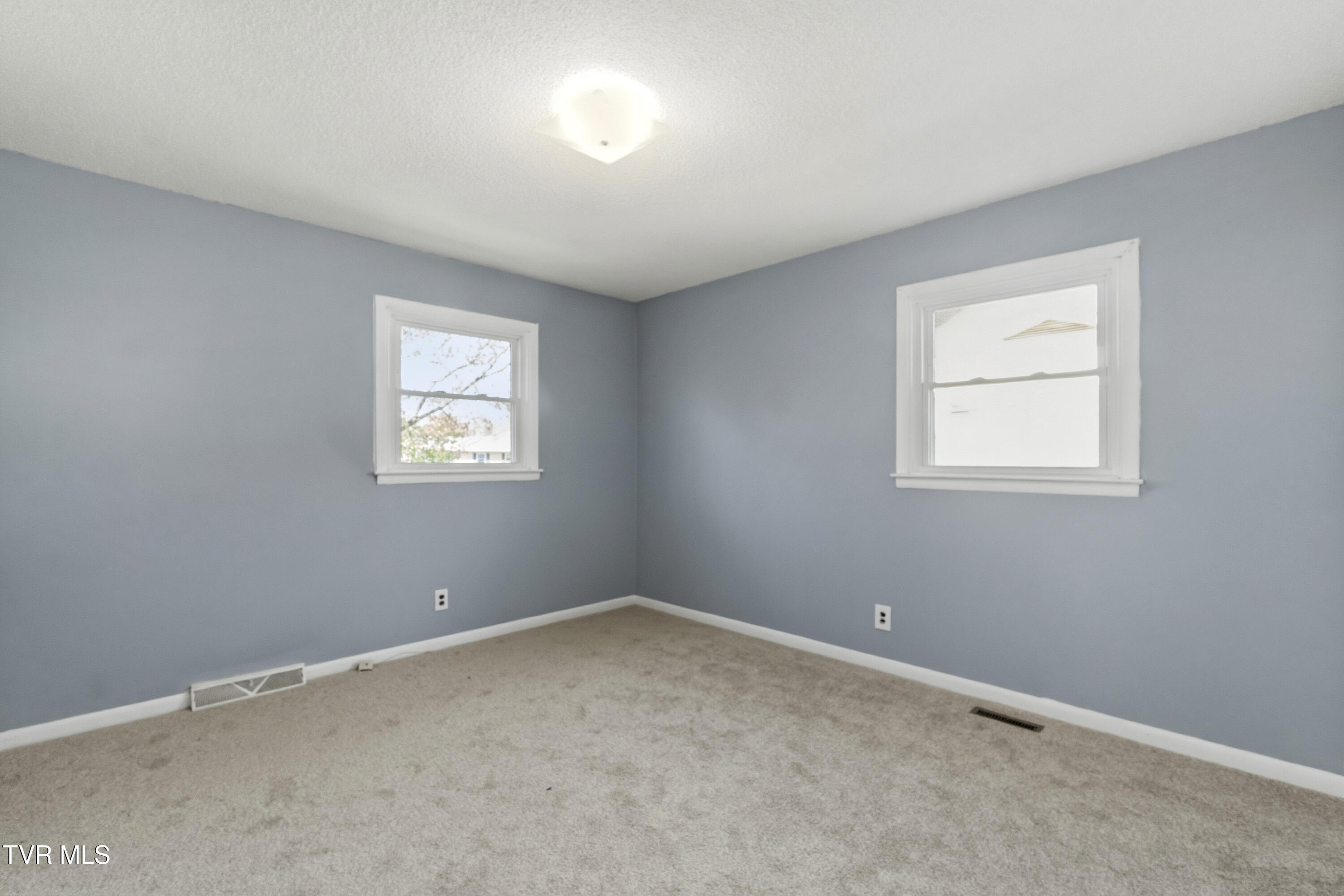 210 Marie Street Greeneville, TN 37743 - Photo 12 of 30 DSC04247