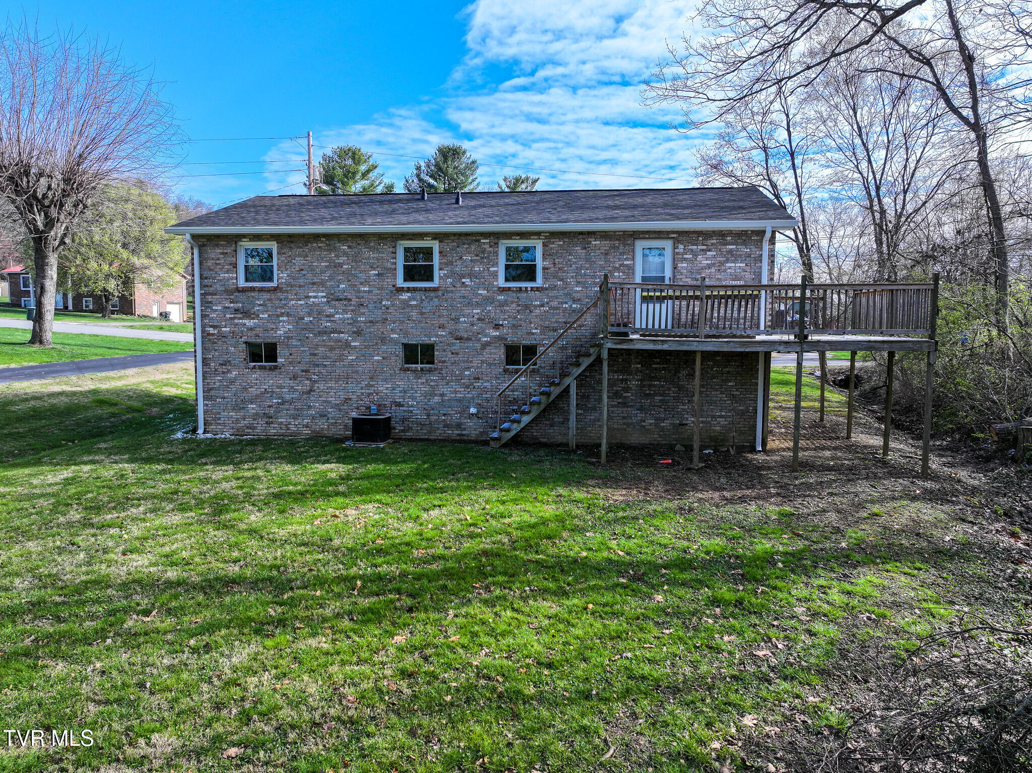 210 Marie Street Greeneville, TN 37743 - Photo 4 of 30 DJI_20260318104948_0368_D