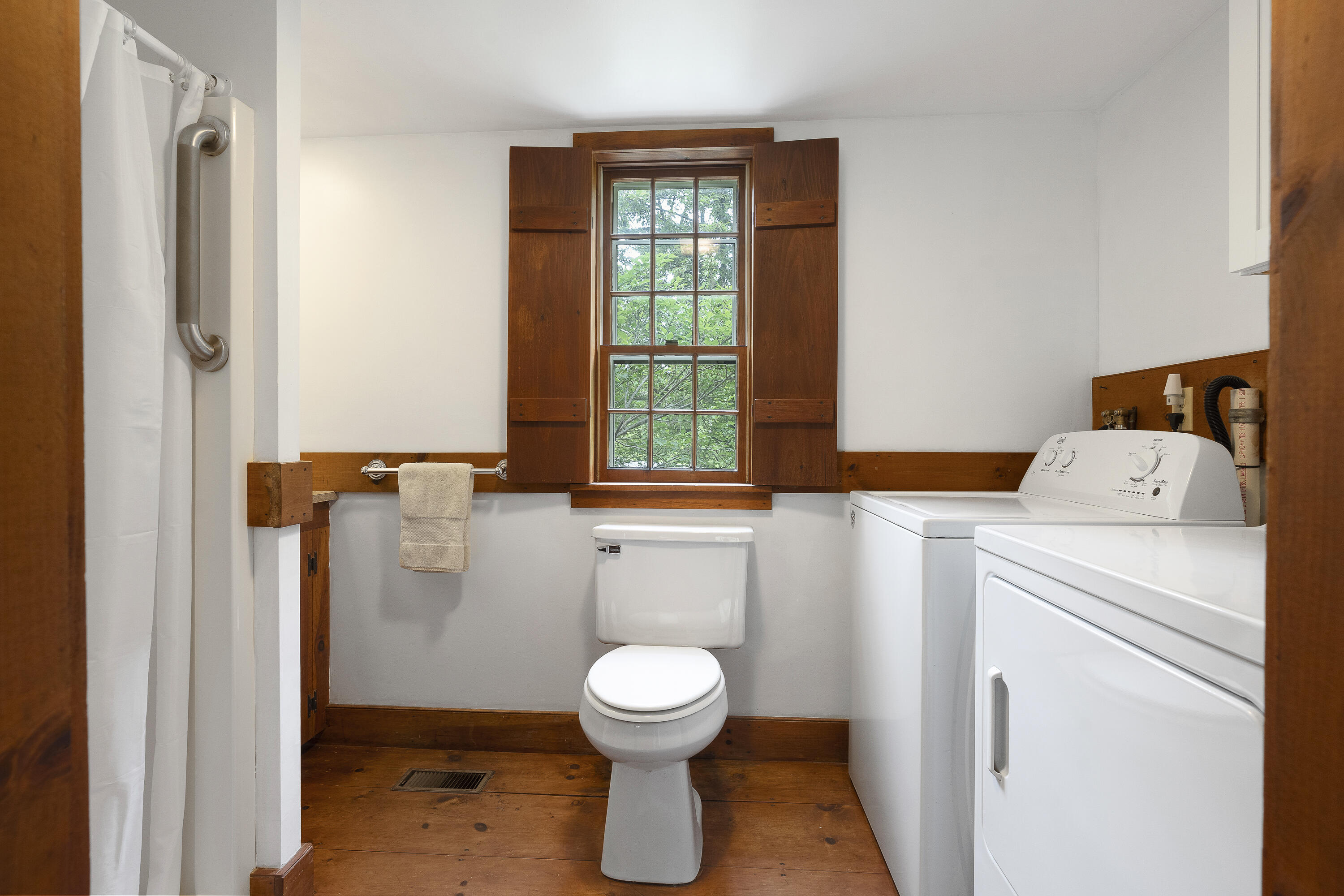 468 Bristol Road Bristol, ME 04539 - Photo 25 of 45 468 Bristol Rd, Bristal, ME-Interior-28