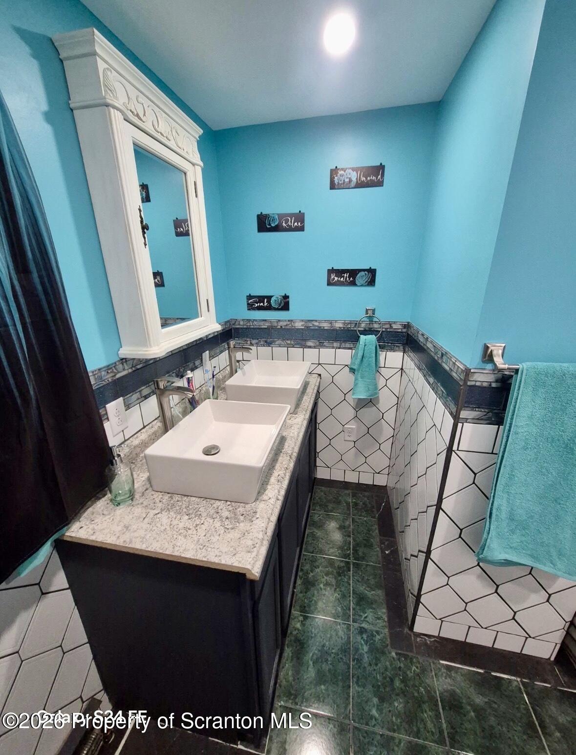 1335 Hampton Drive Archbald, PA 18403 - Photo 11 of 23 IMG_9648