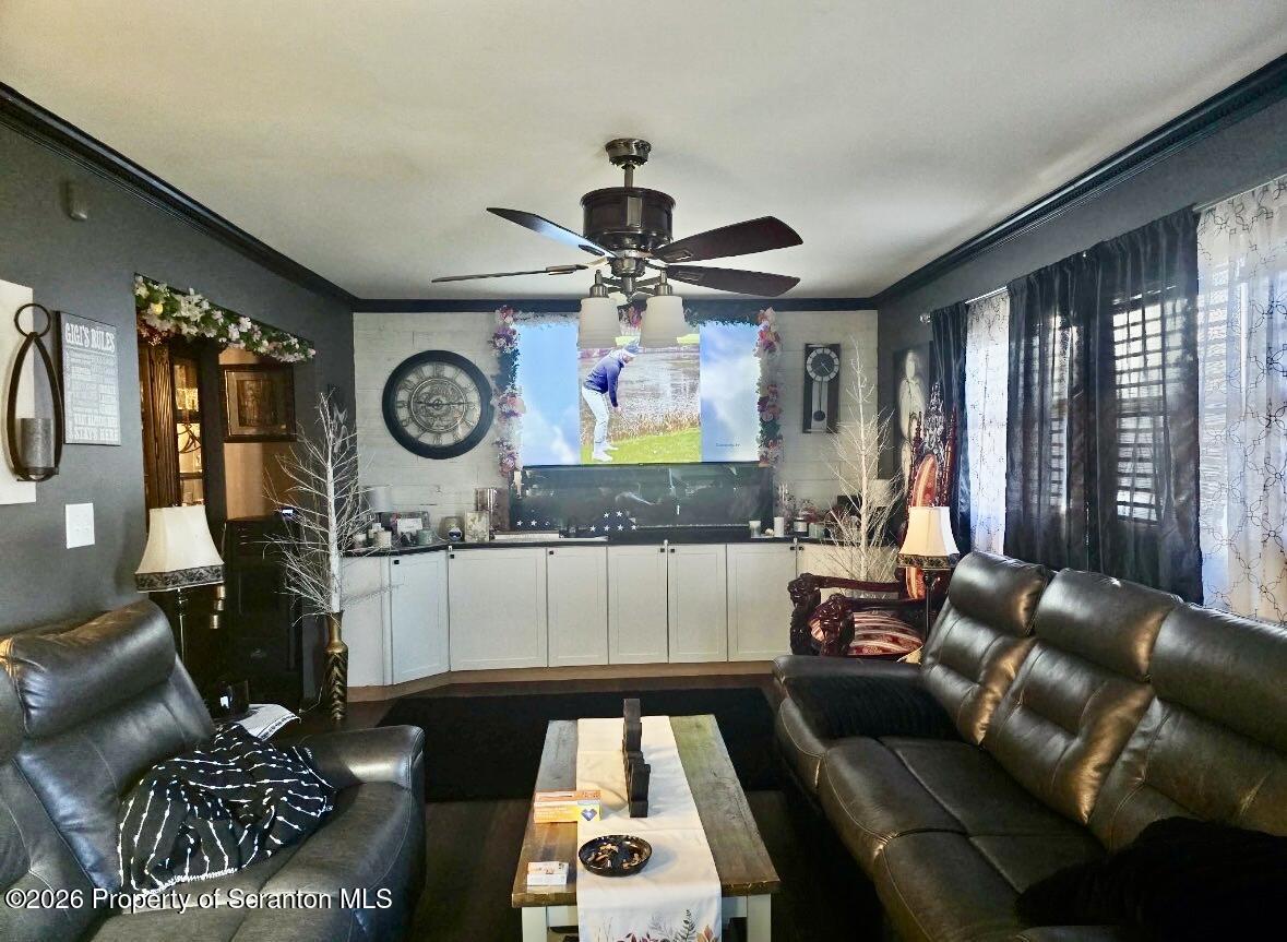 1335 Hampton Drive Archbald, PA 18403 - Photo 3 of 23 IMG_9644