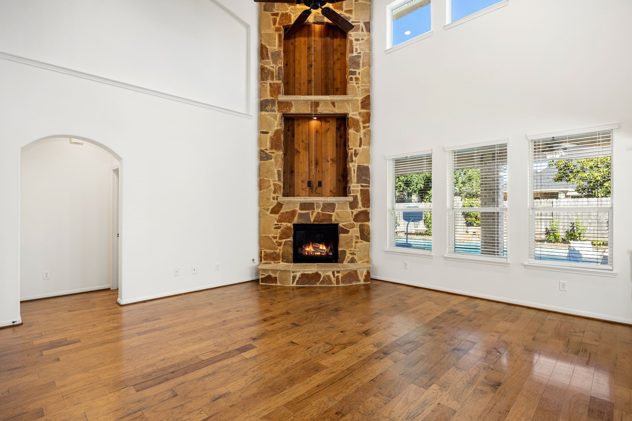 8169 Tranquil Lake Way Conroe, TX 77385 - Photo 17 of 50