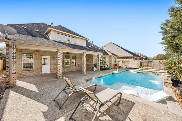 $610,000 | 8169 Tranquil Lake Way, Conroe, TX 77385