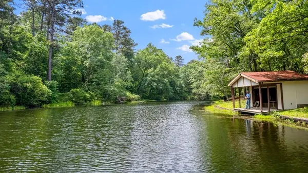 $4,650,000 | 226 North Farm To Market Road 2869, Winnsboro, TX 75494