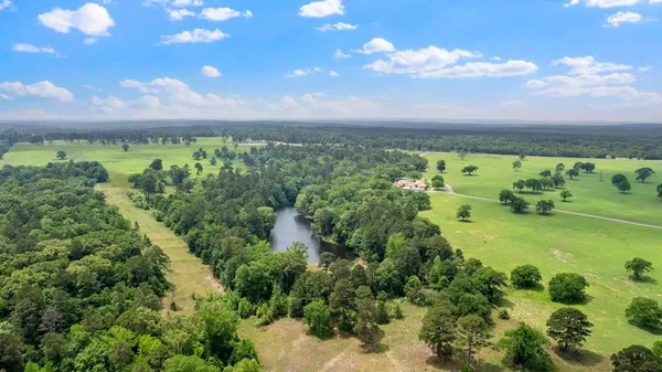 $4,650,000 | 226 North Farm To Market Road 2869, Winnsboro, TX 75494