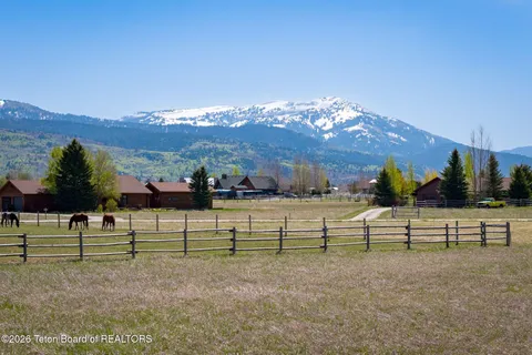 $325,000 | 1909 Autumn Glen Circle, Victor, ID 83455