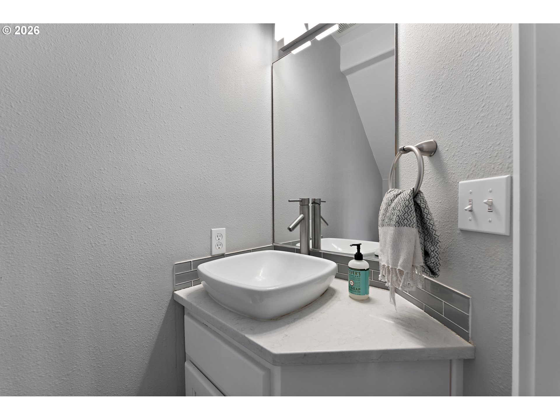 2000 Nugget Lane Newberg, OR 97132 - Photo 23 of 41