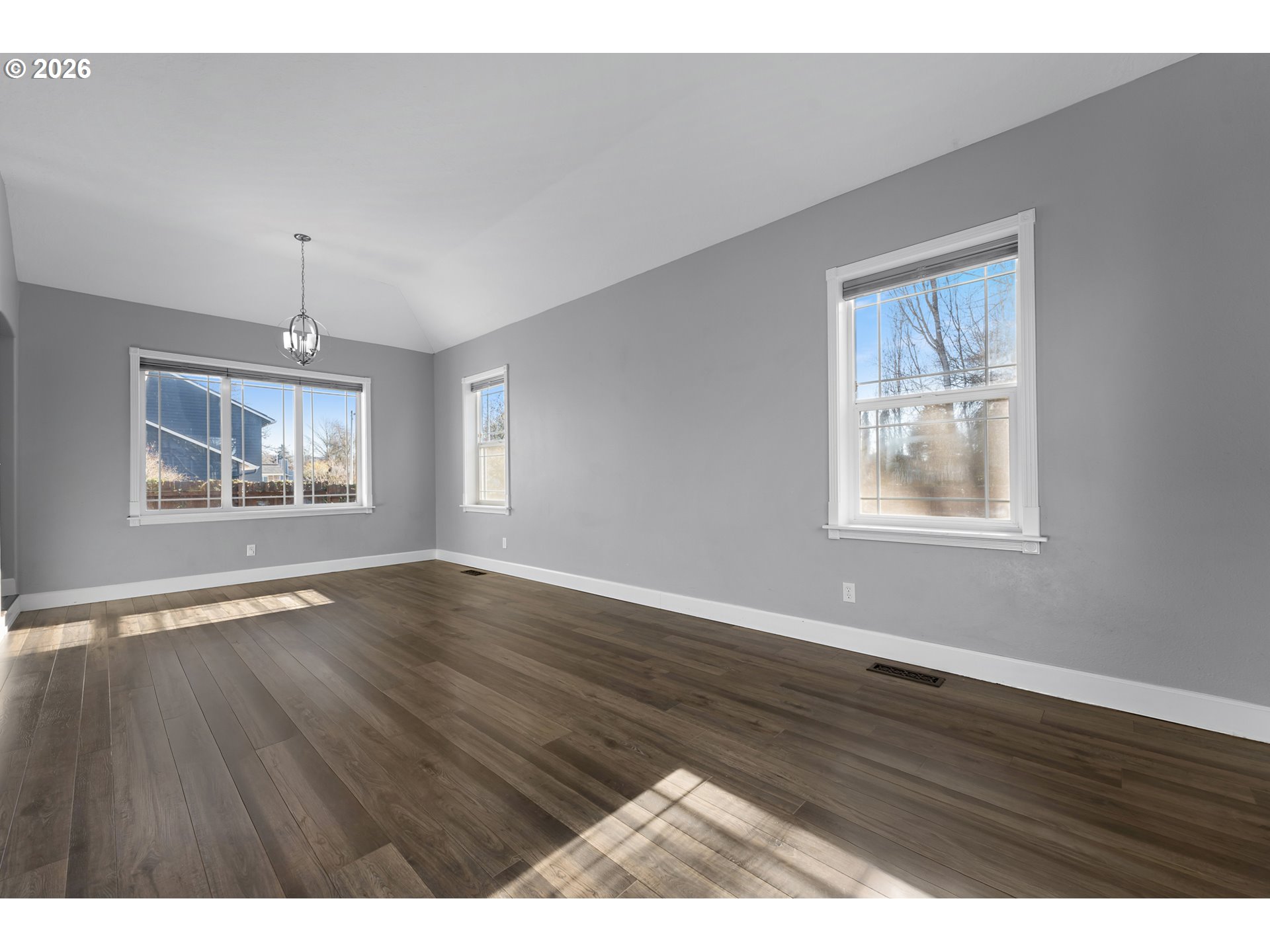 2000 Nugget Lane Newberg, OR 97132 - Photo 5 of 41